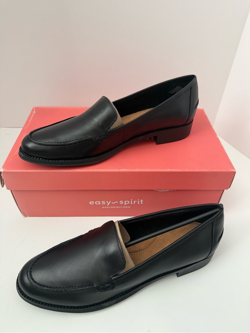 Easy Spirit Racquel Black Loafers Slip On Comfort Shoes 8.5 NIB